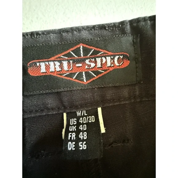 Tru-spec Mens Size 40x30 Black Cargo Pants with Utility Pockets - Picture 3 of 3
